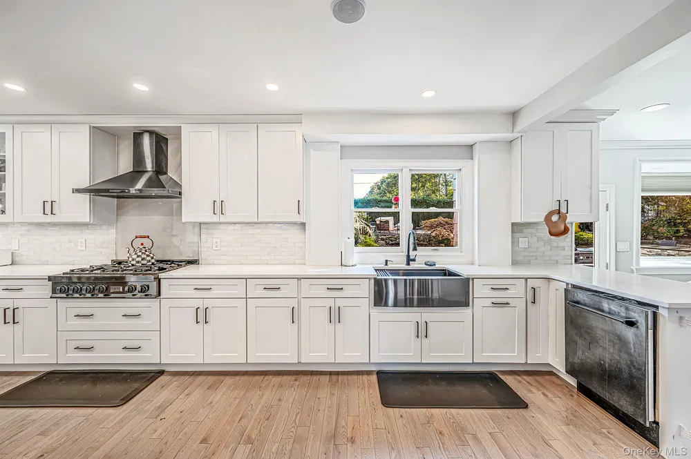 3 Saggese Lane Nesconset, NY 11767