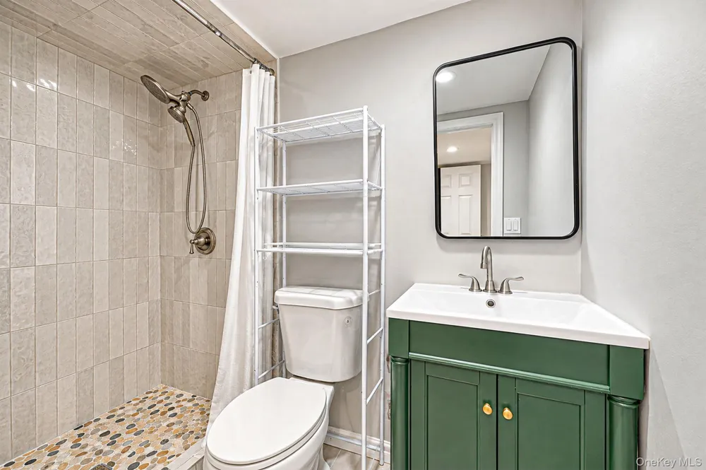 3 Saggese Lane Nesconset, NY 11767