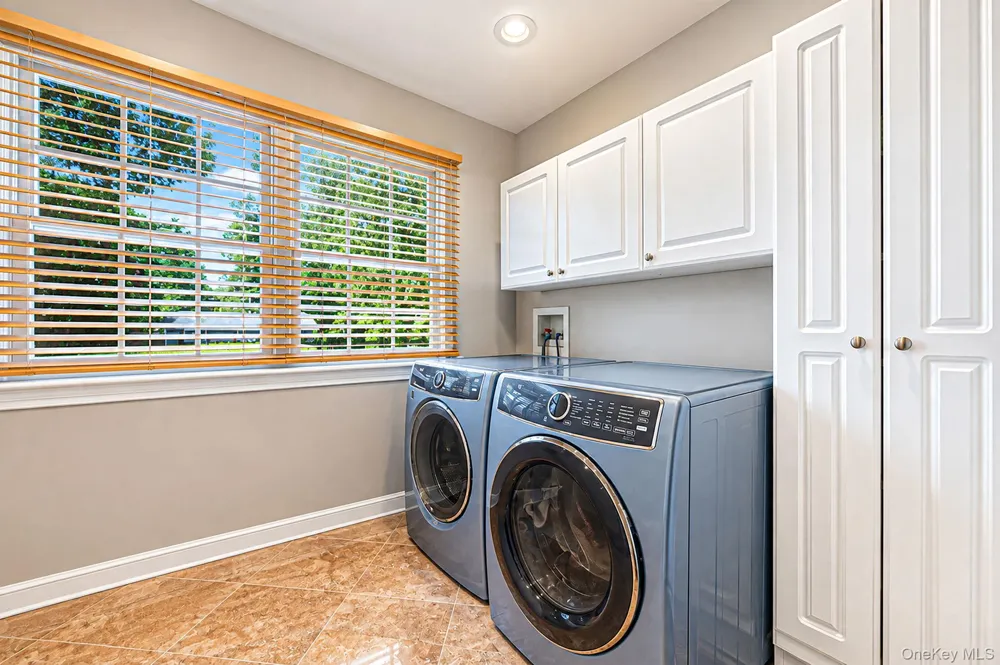 3 Saggese Lane Nesconset, NY 11767