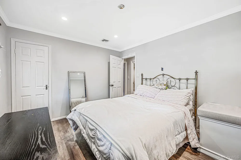 3 Saggese Lane Nesconset, NY 11767