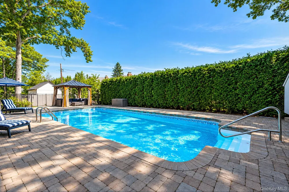 3 Saggese Lane Nesconset, NY 11767