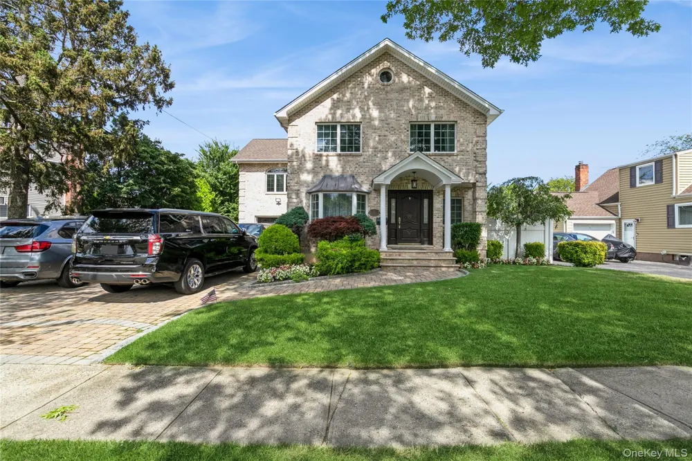 27 Greenlawn Boulevard Valley Stream, NY 11580