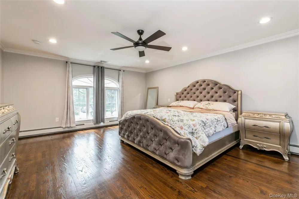 27 Greenlawn Boulevard Valley Stream, NY 11580