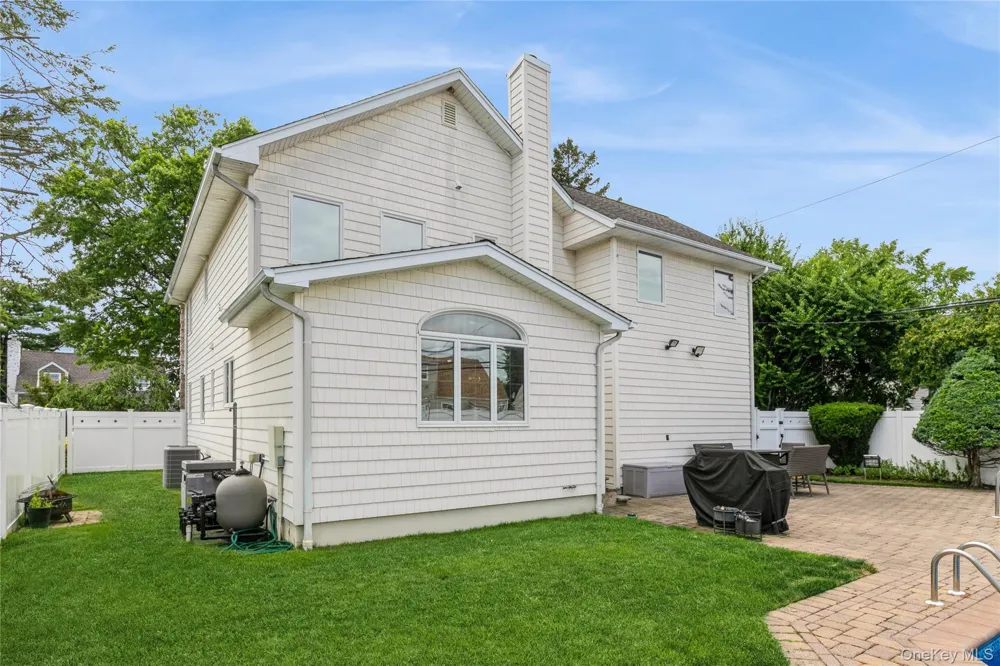 27 Greenlawn Boulevard Valley Stream, NY 11580