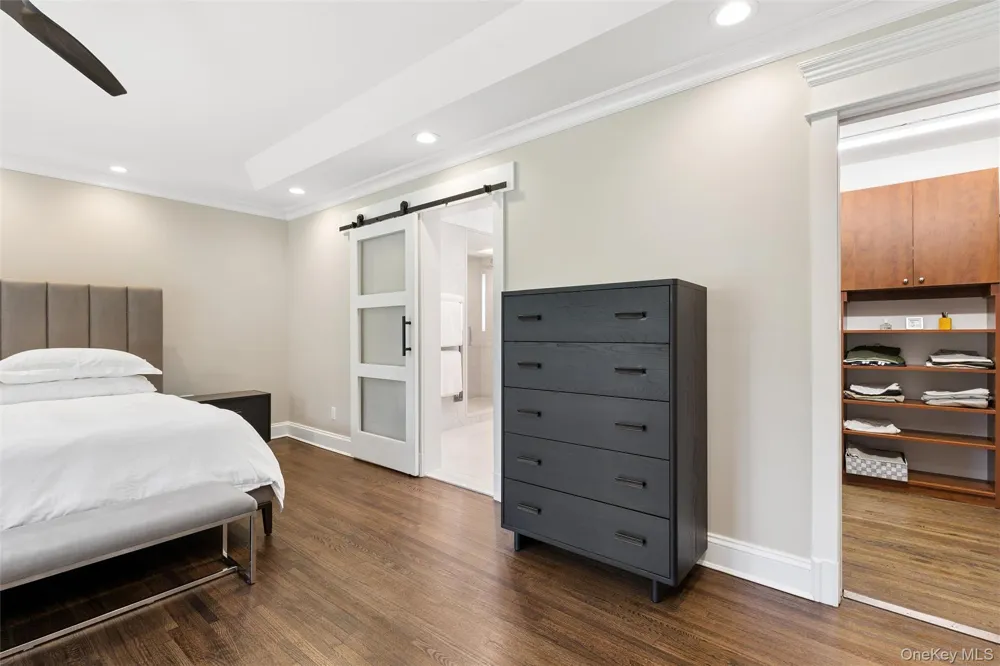 7 King Arthurs Court Saint James, NY 11780