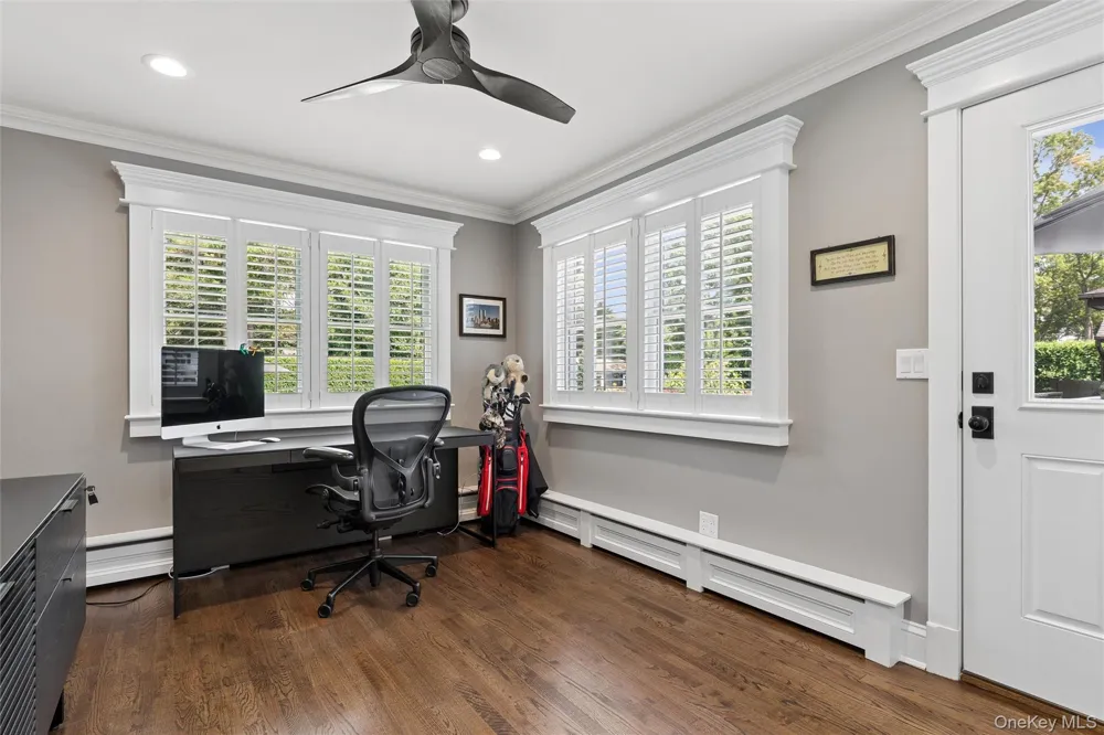 7 King Arthurs Court Saint James, NY 11780