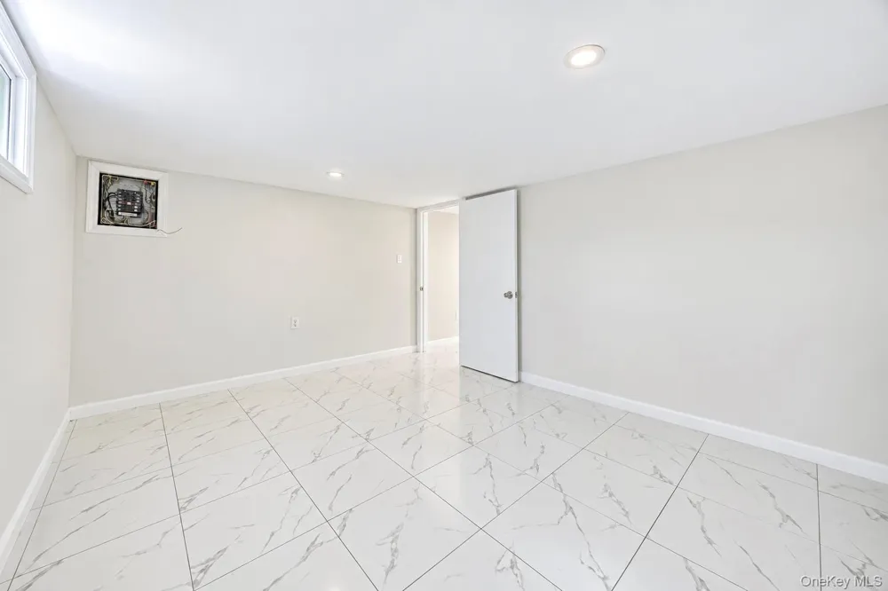 55 S 32nd Street Wyandanch, NY 11798