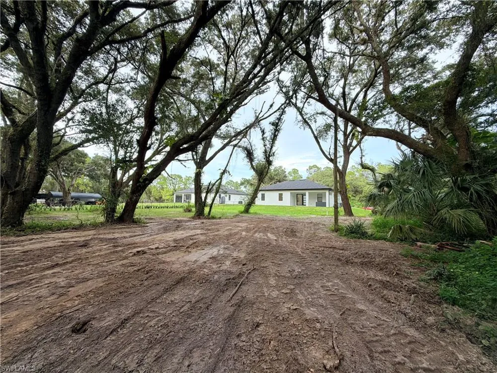 1919 Robert Avenue Lehigh Acres, FL 33972