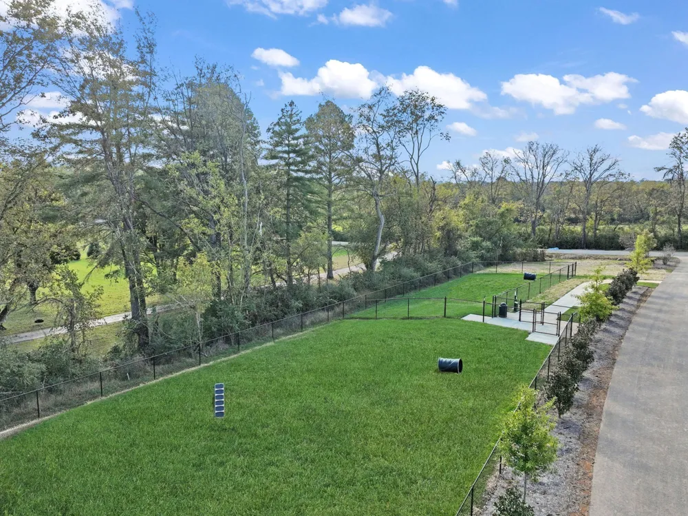 2599 Peaceful Valley Dr Columbia, TN 38401