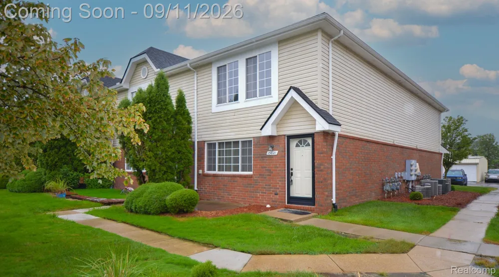 29821 Cathy Lane Chesterfield Township, MI 48047