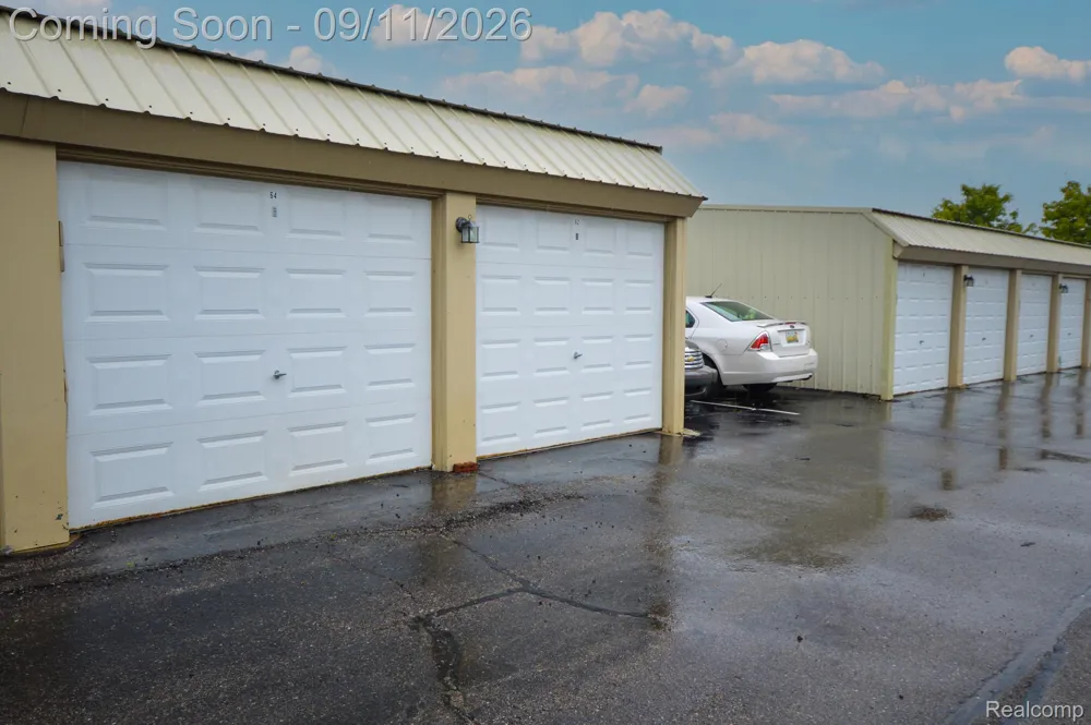29821 Cathy Lane Chesterfield Township, MI 48047