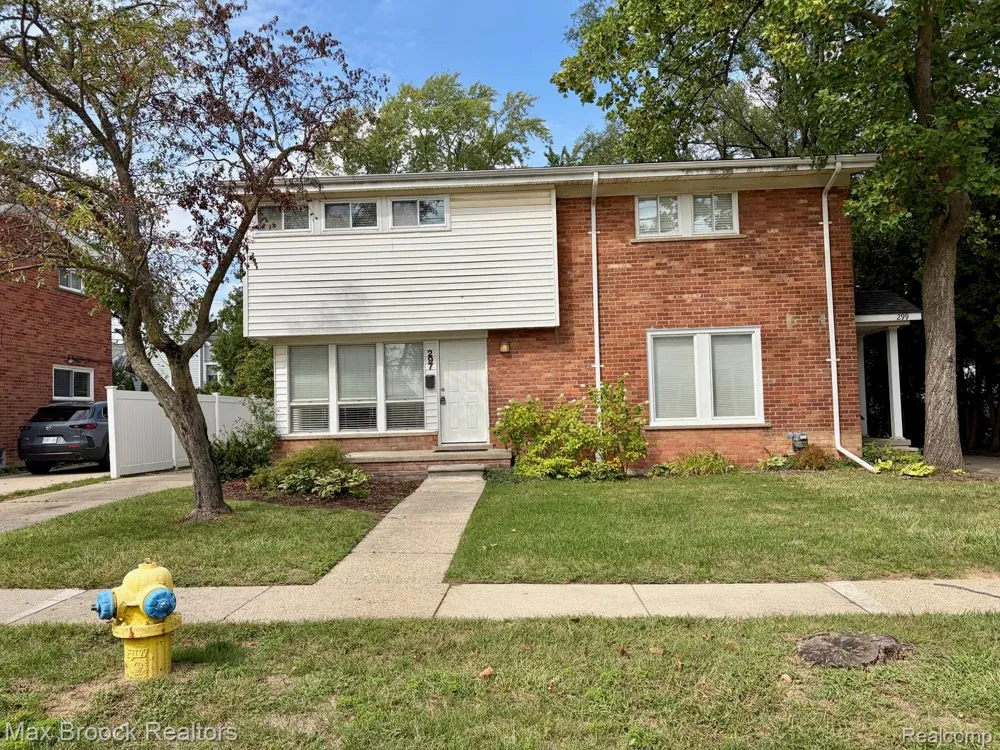297 E 14 Mile Road Birmingham City, MI 48009
