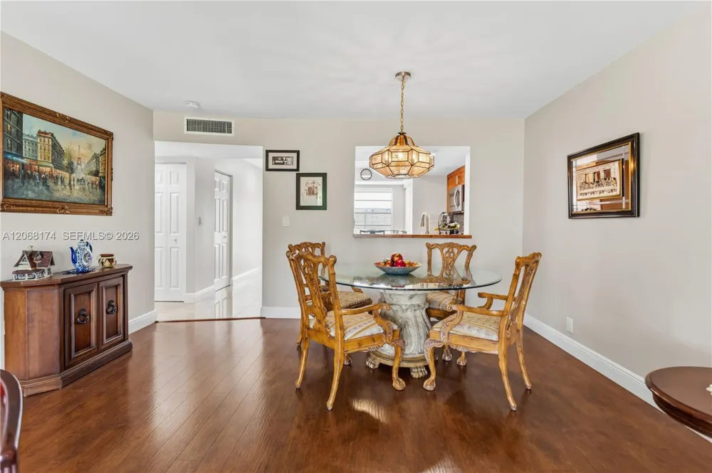 7688 NW 18 St #202 Margate, FL 33063