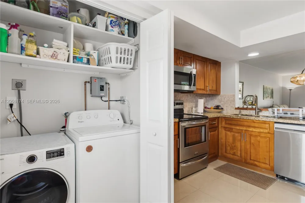 7688 NW 18 St #202 Margate, FL 33063
