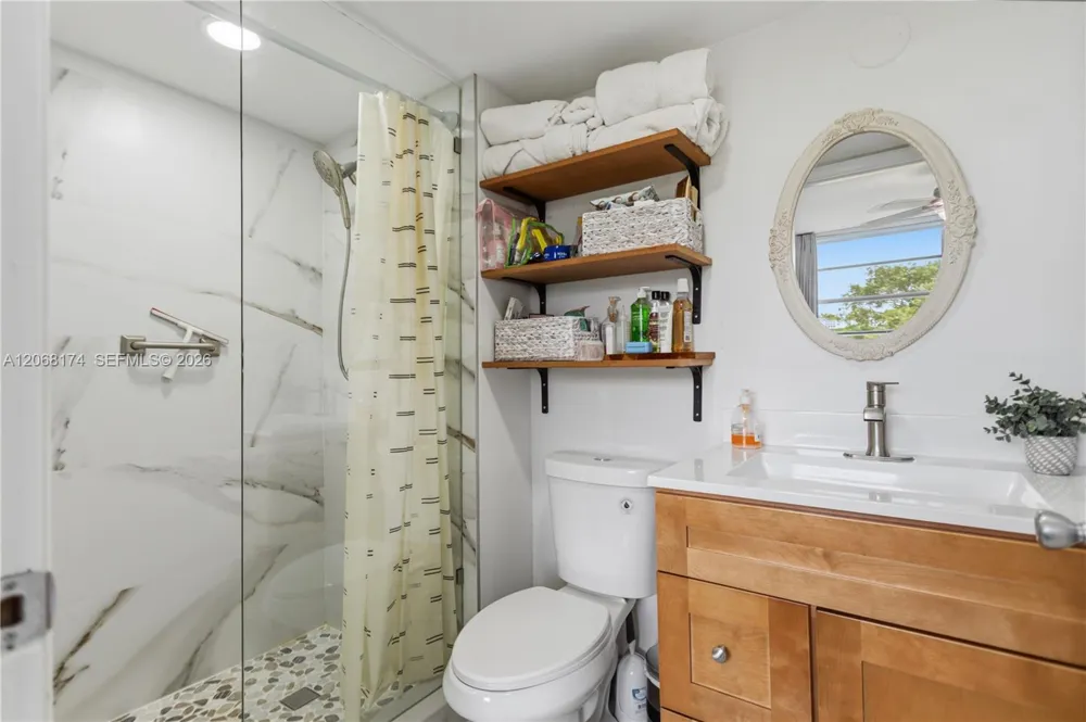 7688 NW 18 St #202 Margate, FL 33063
