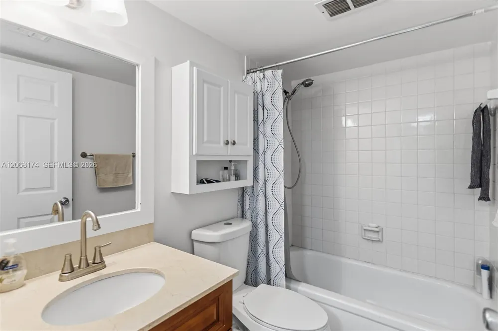 7688 NW 18 St #202 Margate, FL 33063