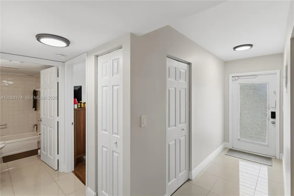 7688 NW 18 St #202 Margate, FL 33063