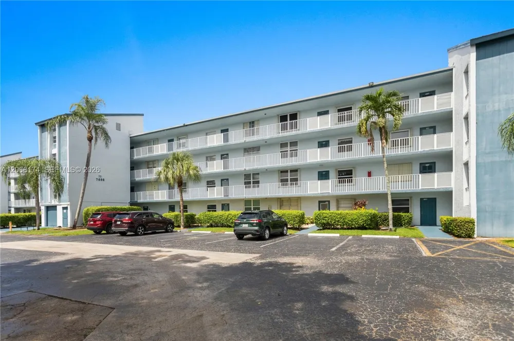 7688 NW 18 St #202 Margate, FL 33063
