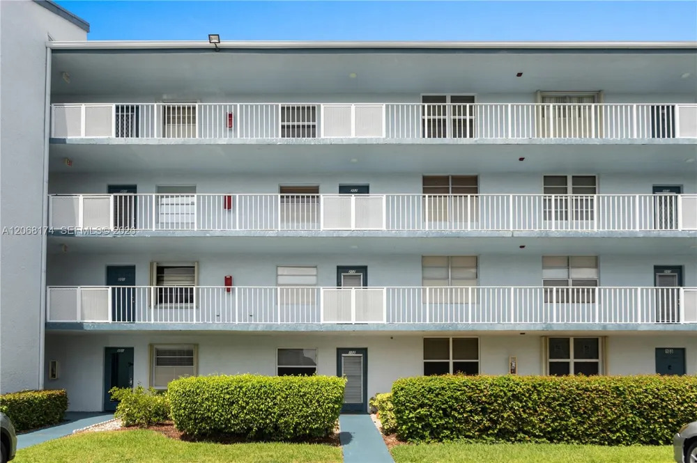7688 NW 18 St #202 Margate, FL 33063