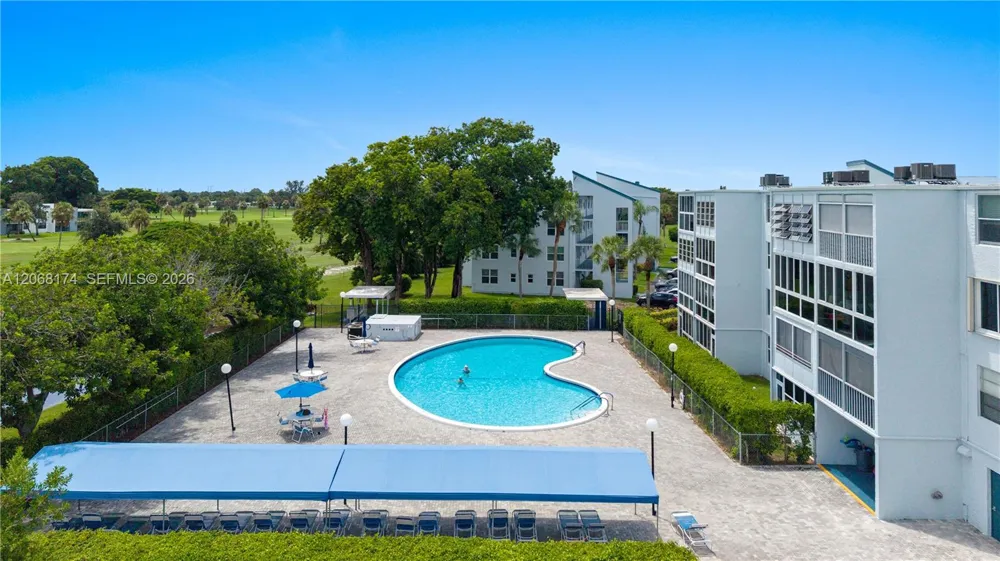 7688 NW 18 St #202 Margate, FL 33063