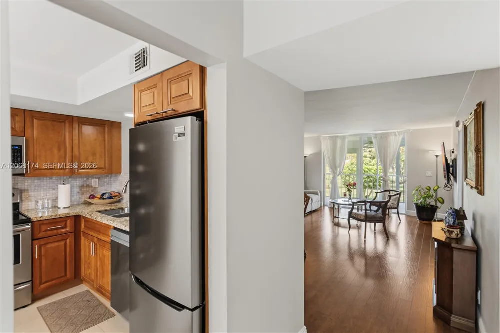 7688 NW 18 St #202 Margate, FL 33063
