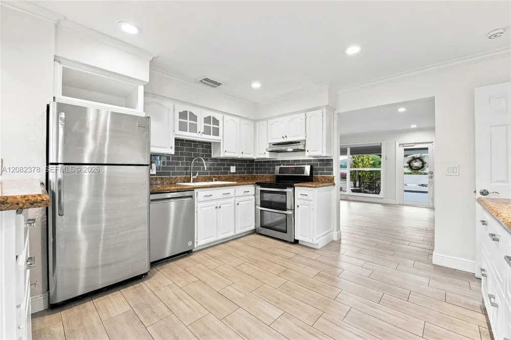 4620 NE 5th Ave Oakland Park, FL 33334