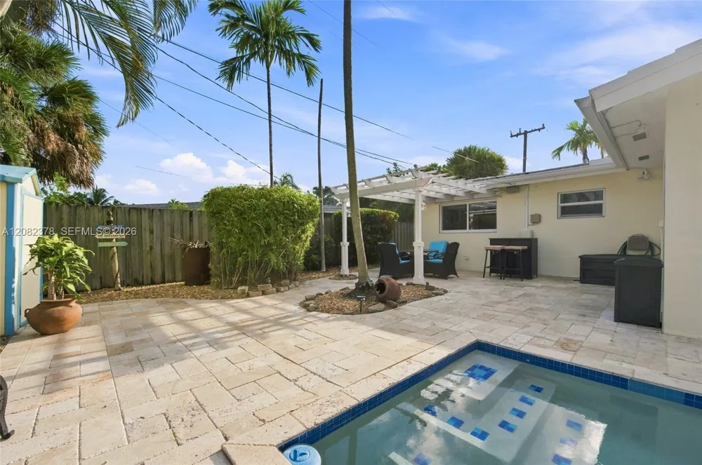 4620 NE 5th Ave Oakland Park, FL 33334