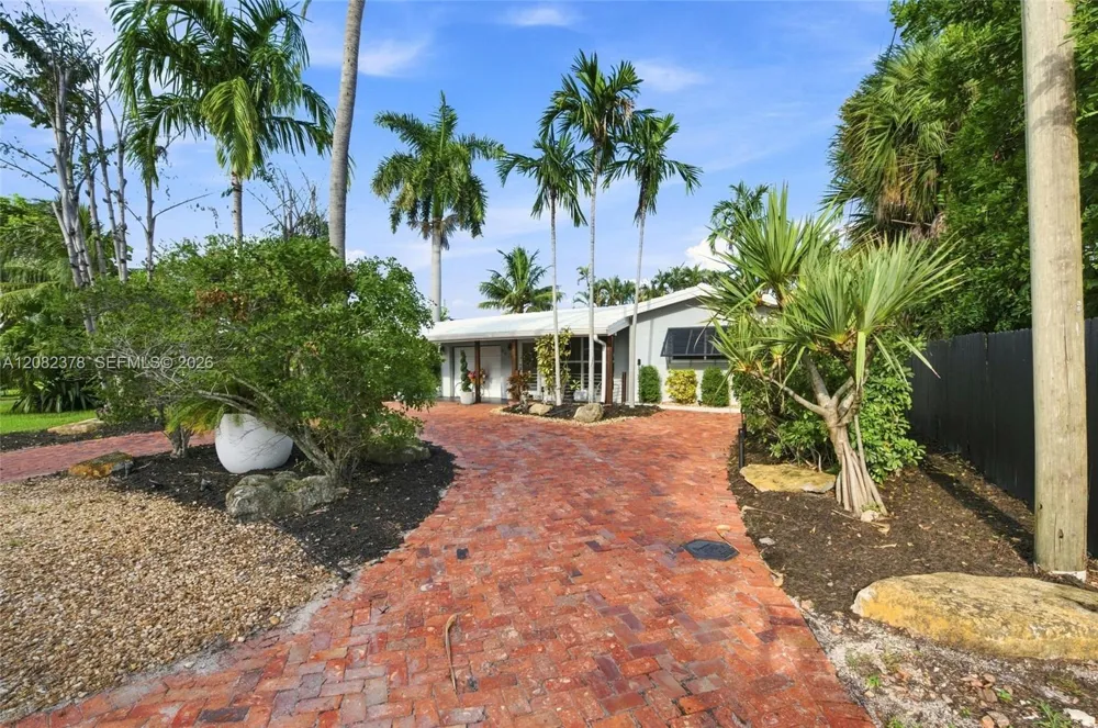 4620 NE 5th Ave Oakland Park, FL 33334