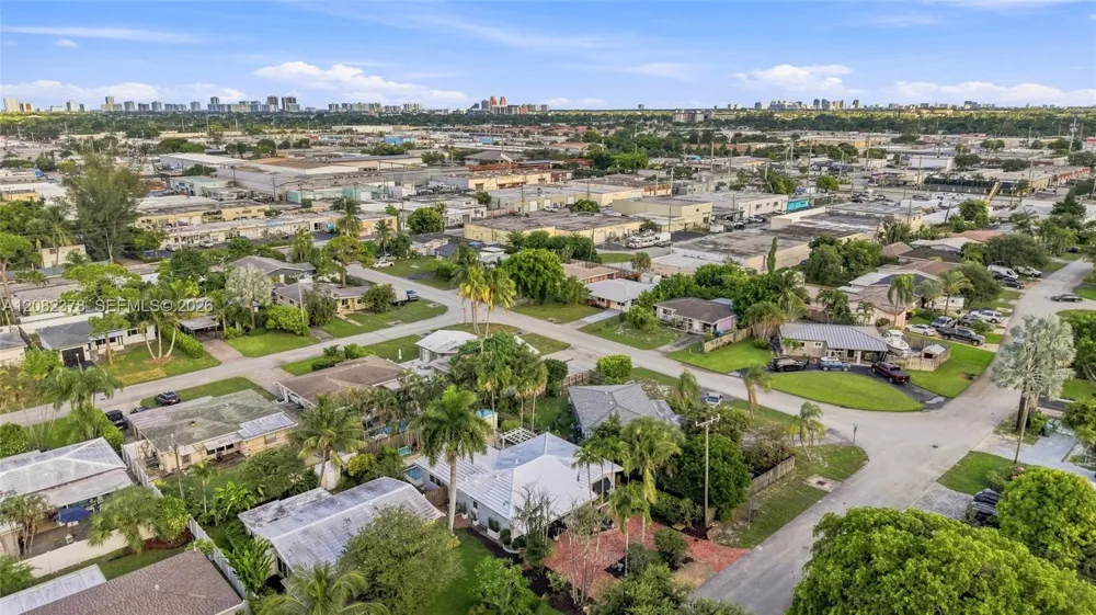 4620 NE 5th Ave Oakland Park, FL 33334