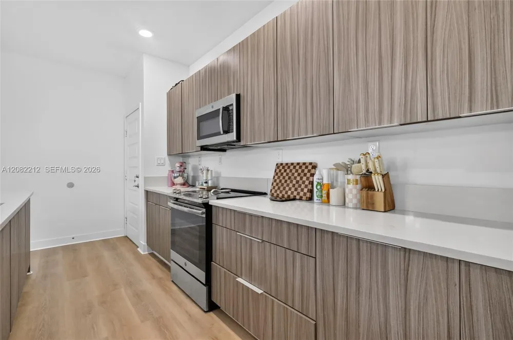 4915 NW 83rd Path #4915 Doral, FL 33166