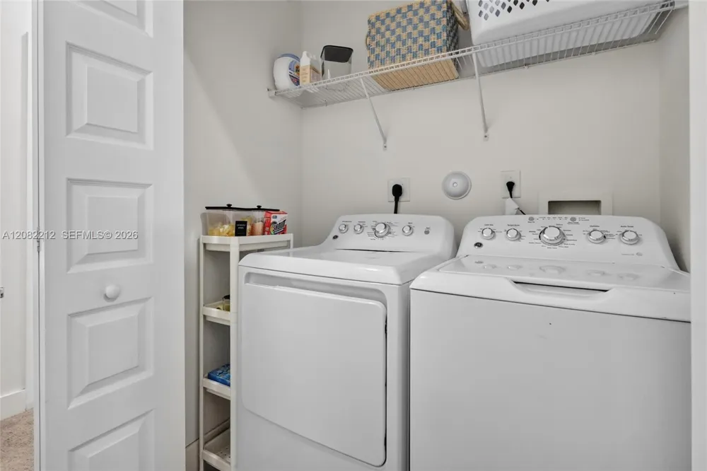 4915 NW 83rd Path #4915 Doral, FL 33166