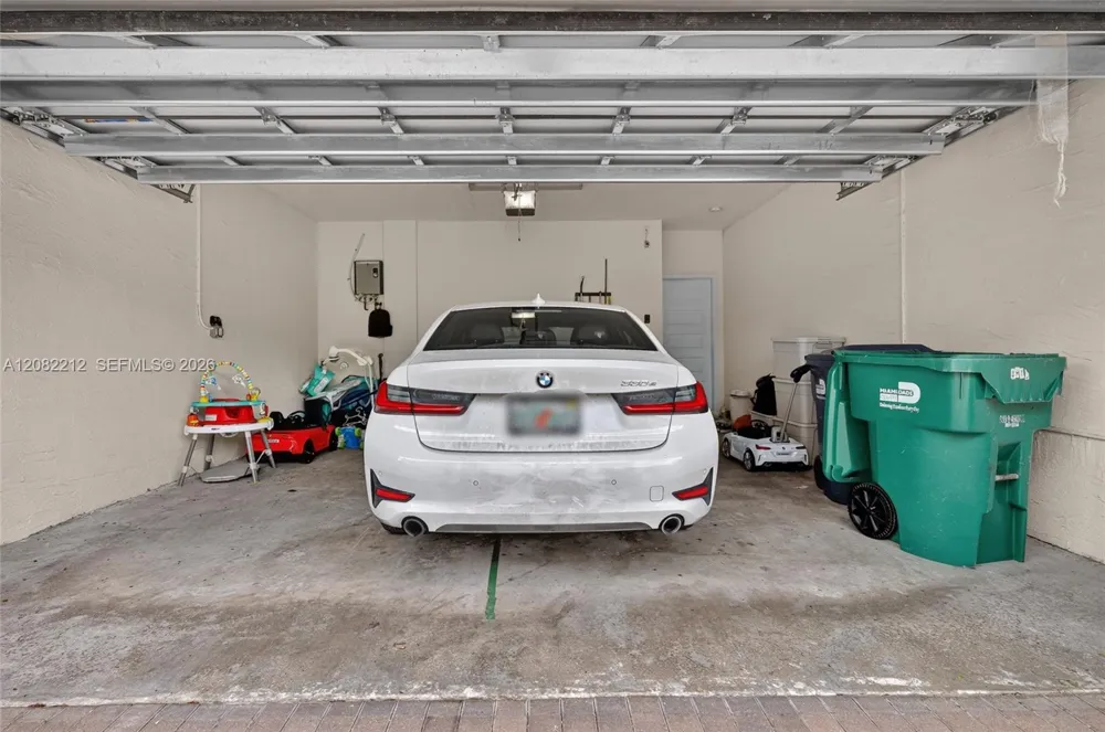 4915 NW 83rd Path #4915 Doral, FL 33166