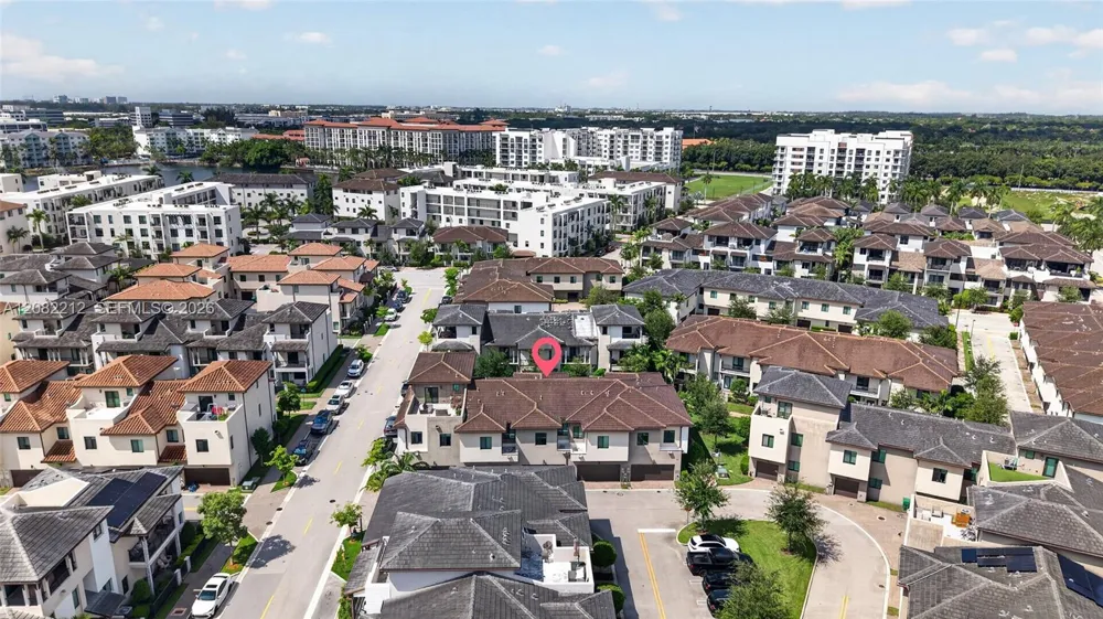 4915 NW 83rd Path #4915 Doral, FL 33166