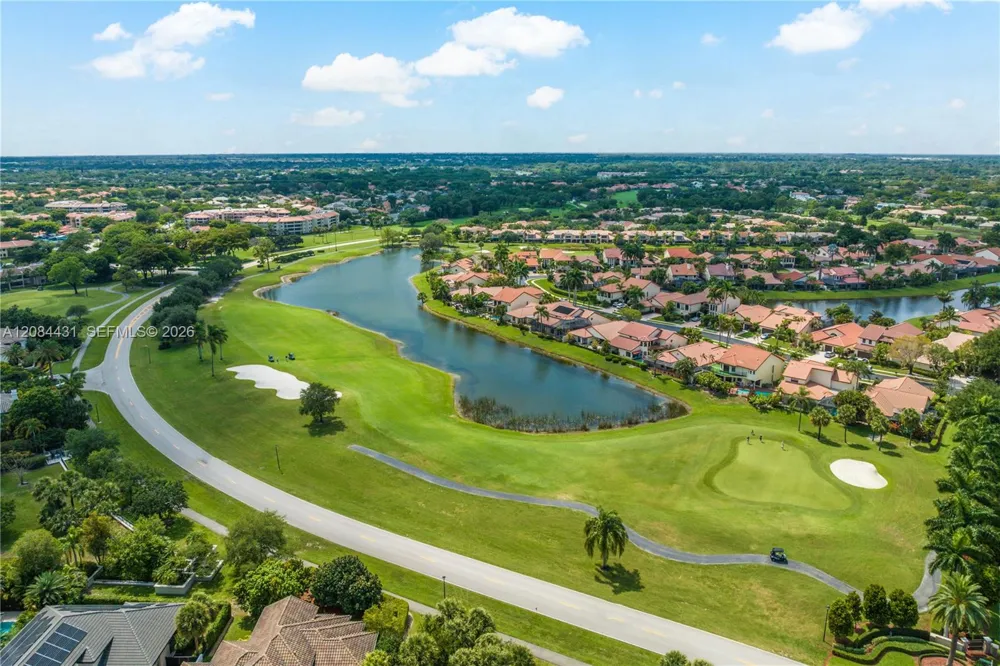 6649 Via Regina ## Boca Raton, FL 33433