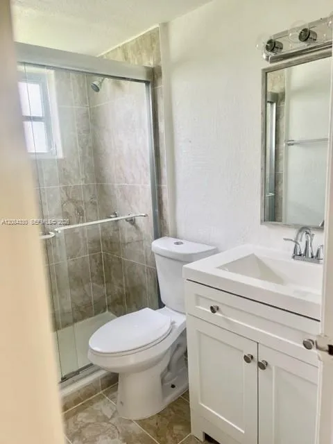 4163 SW 67th Ave #111C Davie, FL 33314