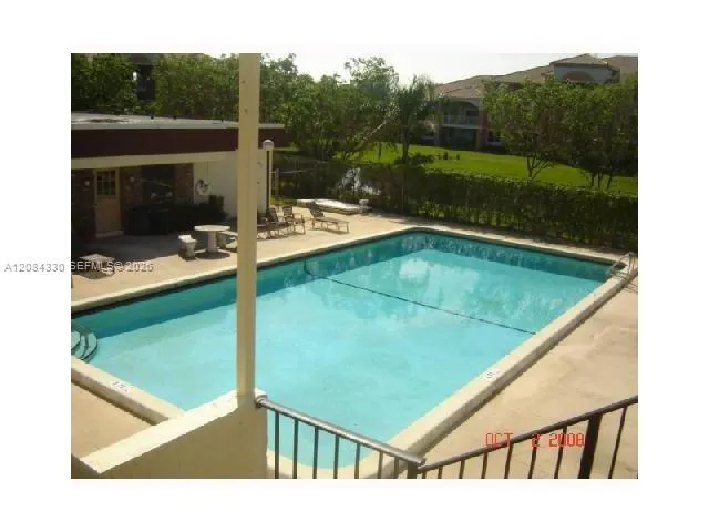 4163 SW 67th Ave #111C Davie, FL 33314