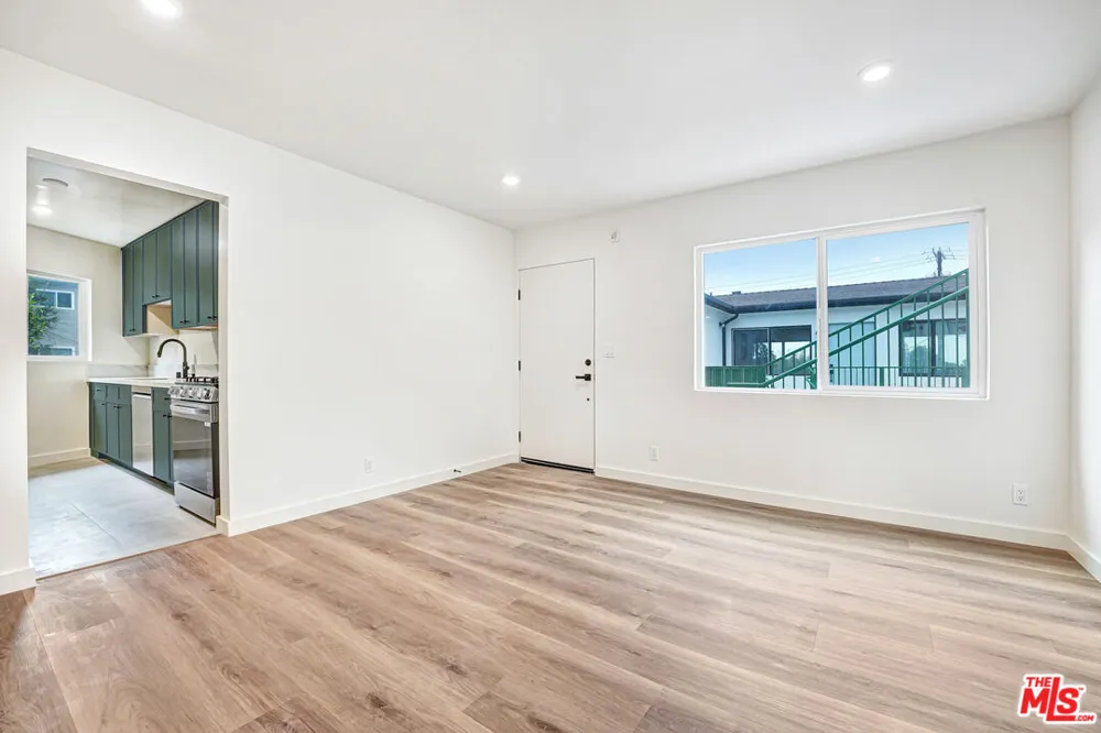 16185 W Sunset Blvd Pacific Palisades, CA 90272