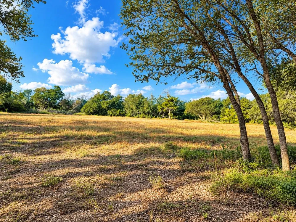 6122 Sand Rock Road Rutersville, TX 78945