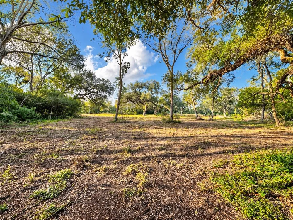 6122 Sand Rock Road Rutersville, TX 78945