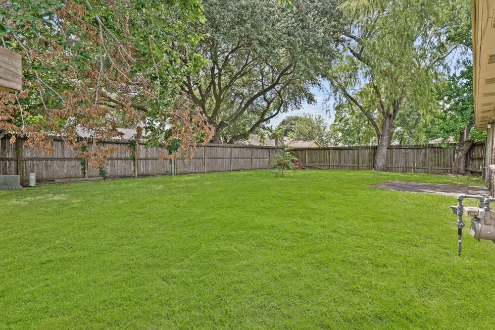 4319 Windrift Drive Houston, TX 77066