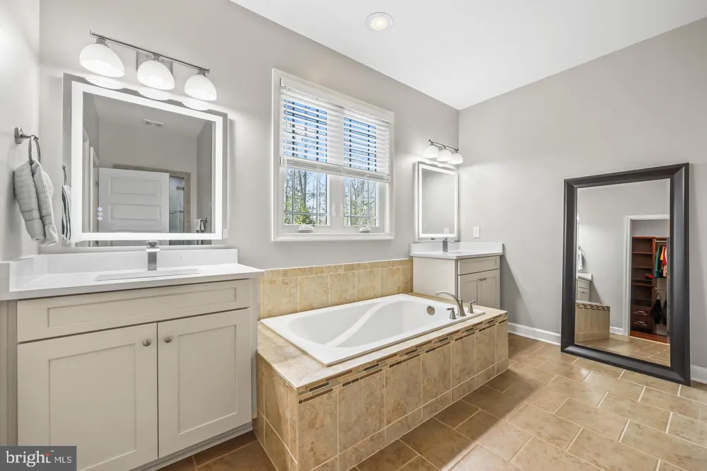 7022 BARCLAY DRIVE Fredericksburg, VA 22407