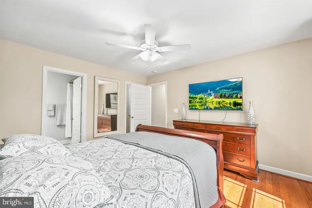 7022 BARCLAY DRIVE Fredericksburg, VA 22407