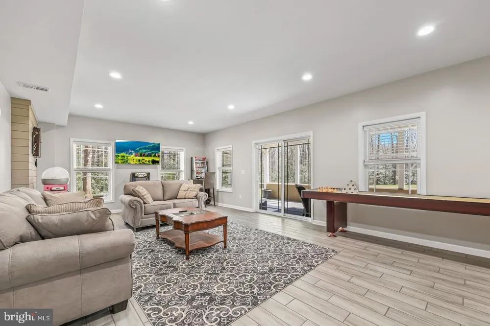 7022 BARCLAY DRIVE Fredericksburg, VA 22407