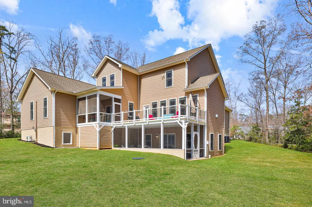 7022 BARCLAY DRIVE Fredericksburg, VA 22407