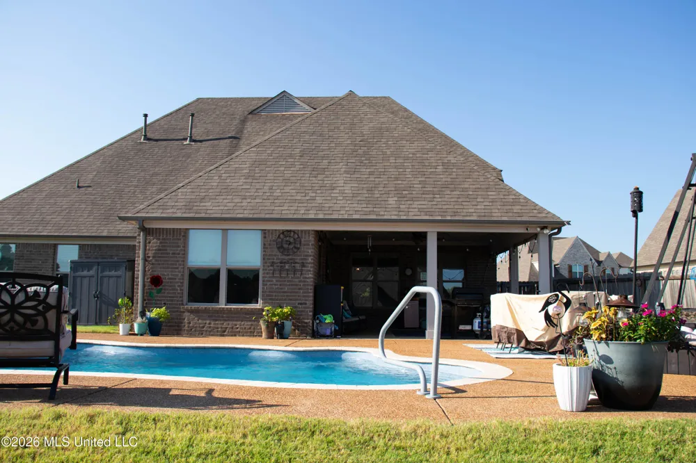8418 Laura Lennon Pass Drive Olive Branch, MS 38654