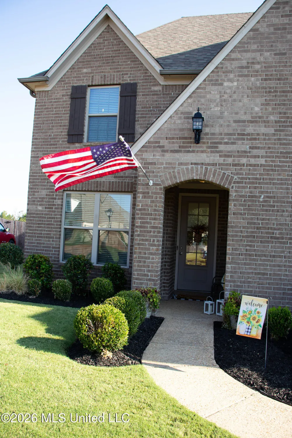 8418 Laura Lennon Pass Drive Olive Branch, MS 38654