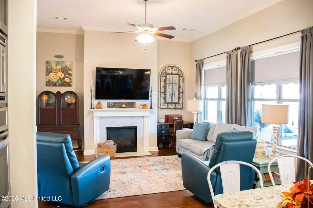8418 Laura Lennon Pass Drive Olive Branch, MS 38654