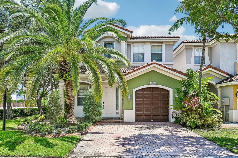 8175 NW 114th Pl Doral, FL 33178