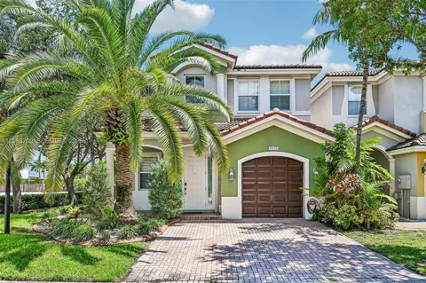 8175 NW 114th Pl