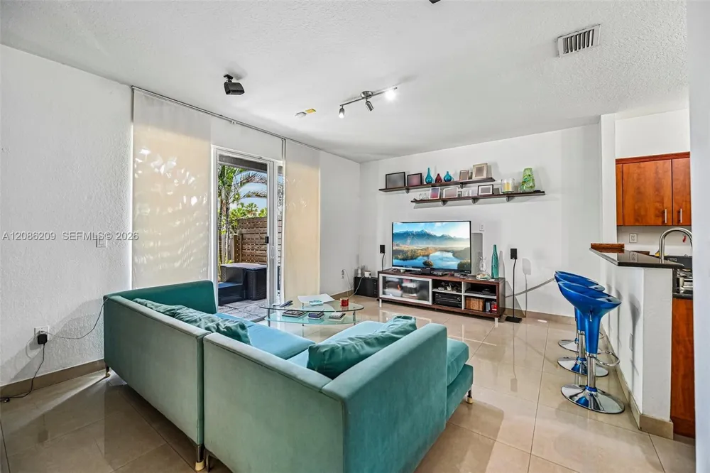 8175 NW 114th Pl Doral, FL 33178